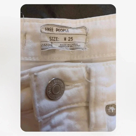 Free People Embroidered White Straight Leg Jeans Size  25 - Picture 7 of 9